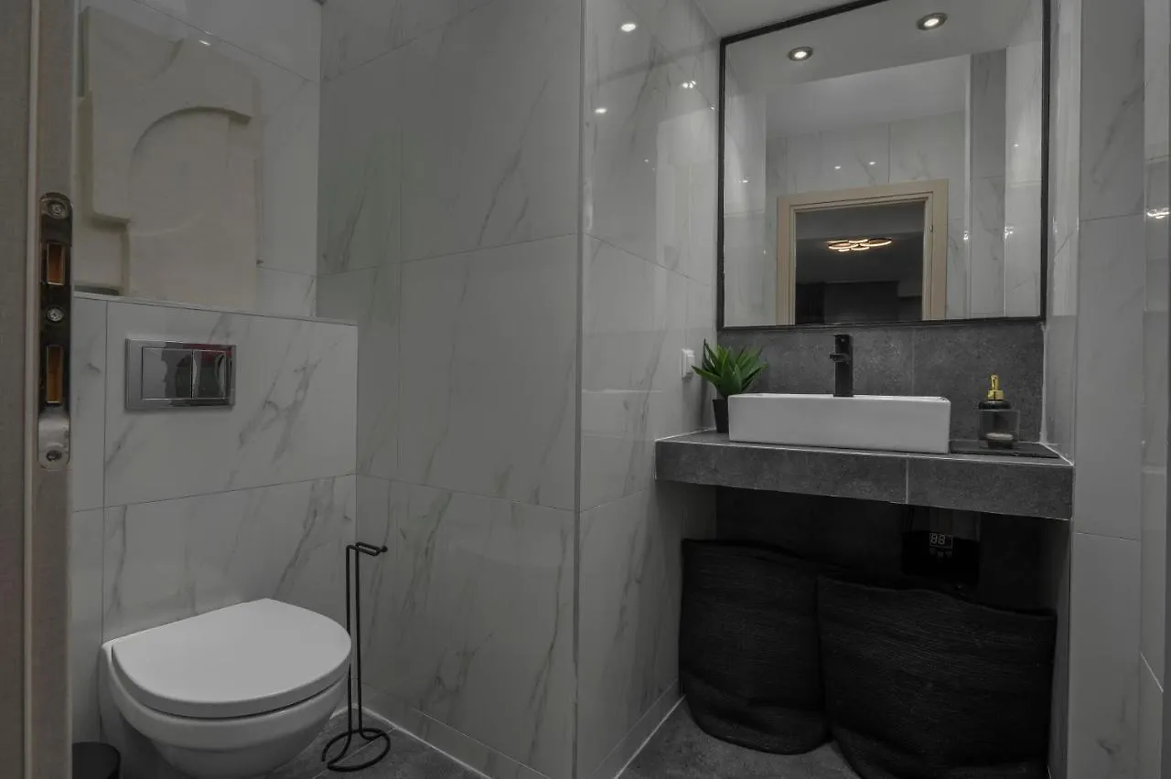 Nomades Suites Thessaloniki 0*,